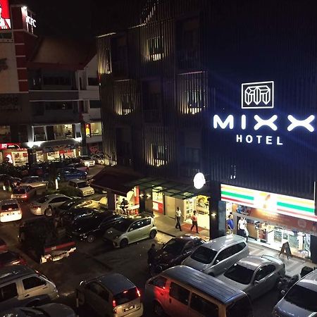 Mixx Express Hotel Sunway Петалинг-Джая Экстерьер фото
