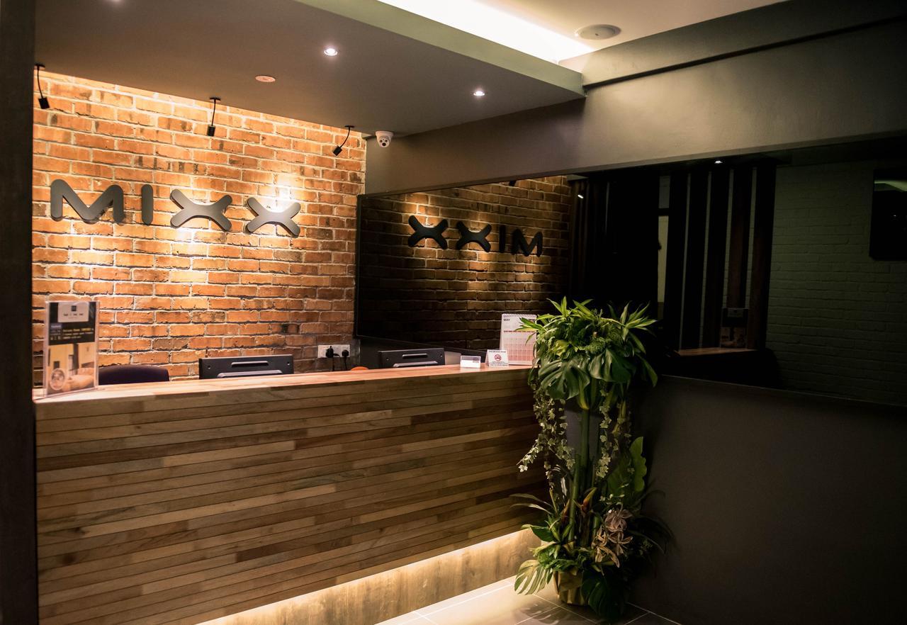Mixx Express Hotel Sunway Петалинг-Джая Экстерьер фото